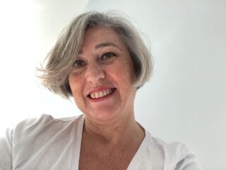 Analista de la Conciencia. Solo consulta online. Experta en hipnosis Expansiva, Instituto Blasco.